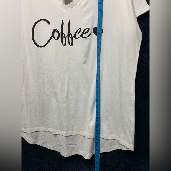 3/$20 NWT G SUPPLY GIRLFRIEND V-NECK TEE WHITE HIGH LOW HEM SIZE XXL COFFEE 🖤 - Picture 4 of 6